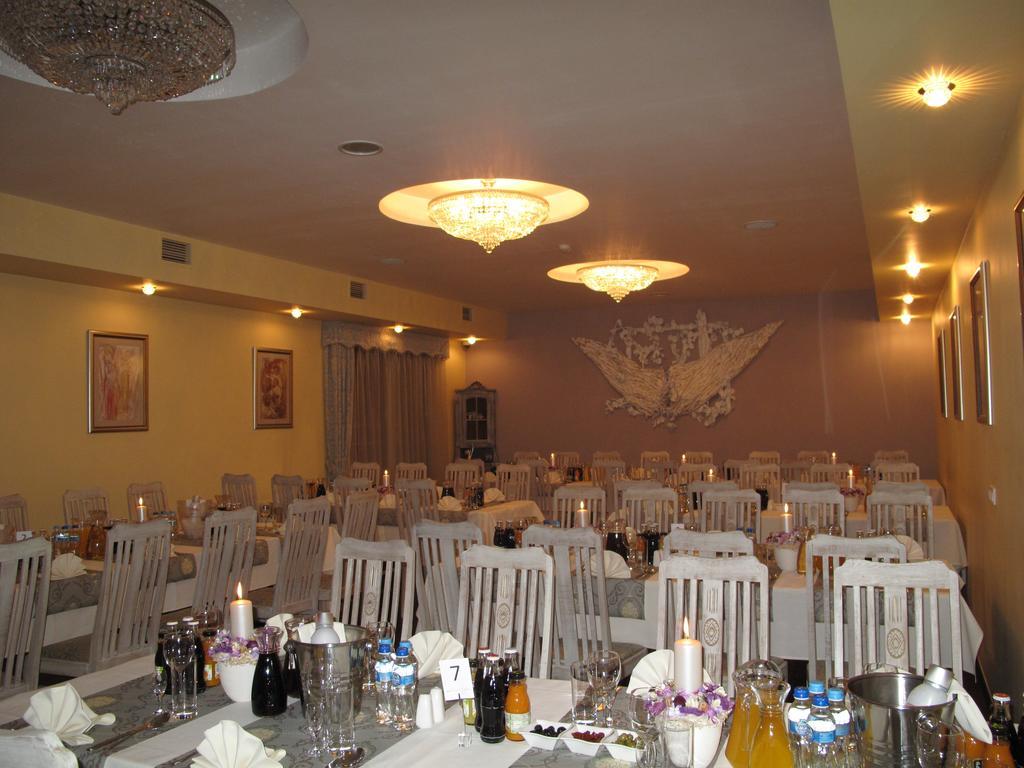 Via Appia Hotel ราชิน ภายนอก รูปภาพ