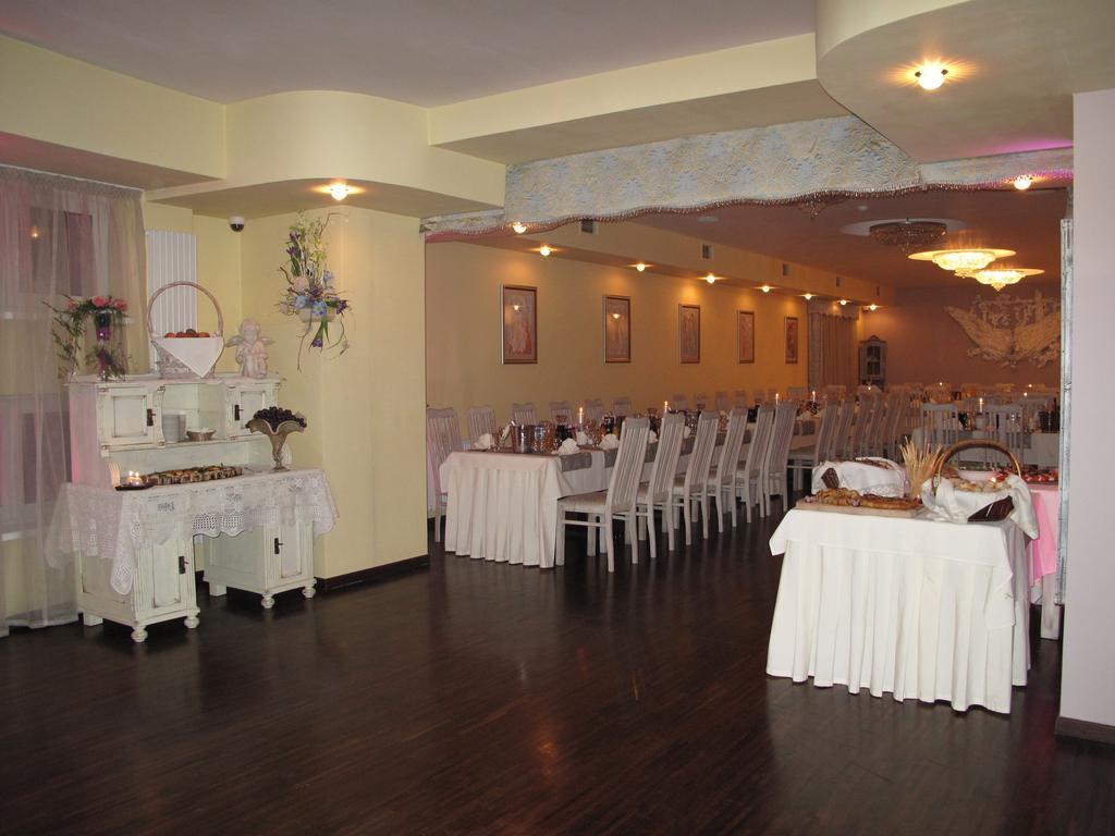 Via Appia Hotel ราชิน ภายนอก รูปภาพ