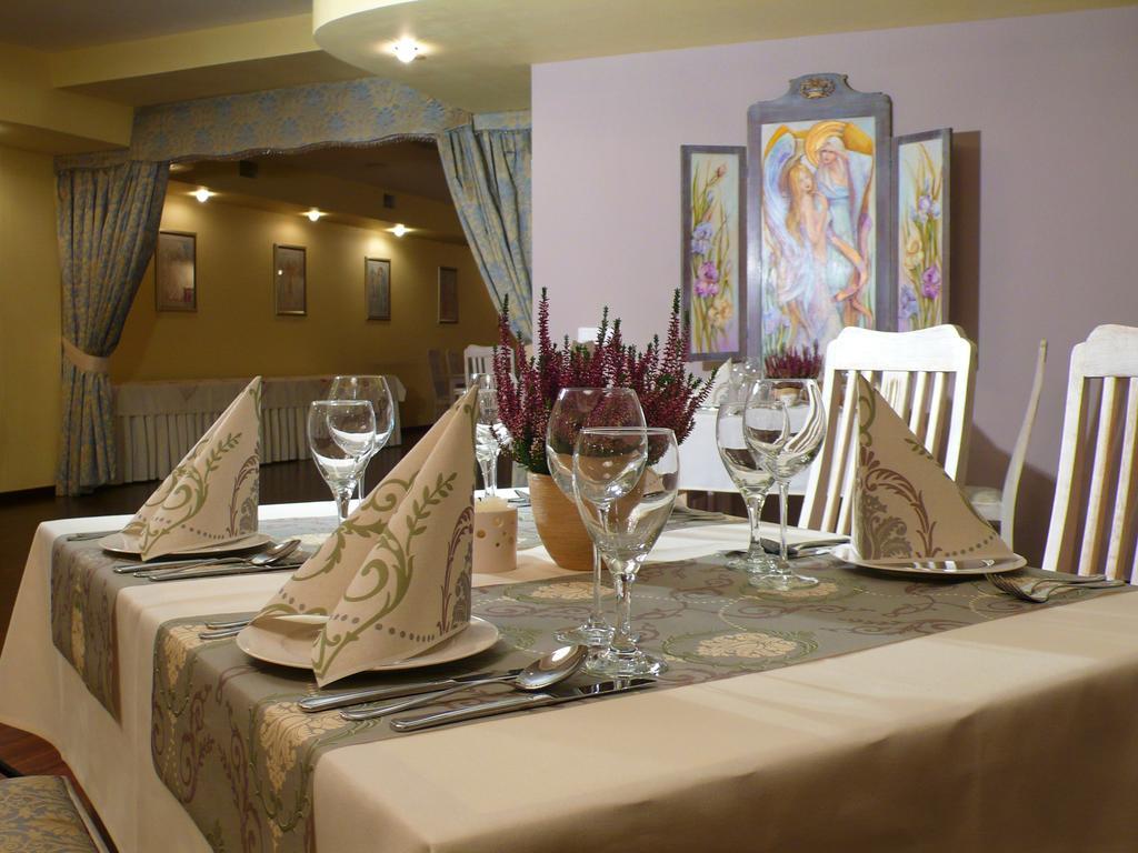 Via Appia Hotel ราชิน ภายนอก รูปภาพ