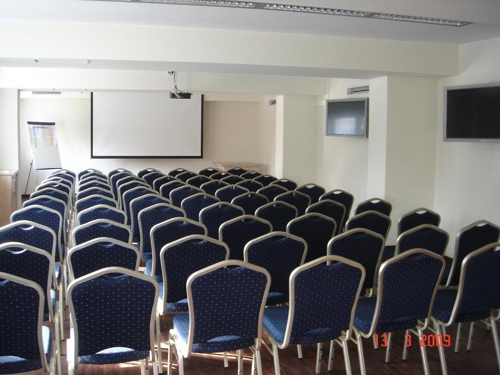 Via Appia Hotel ราชิน ภายนอก รูปภาพ